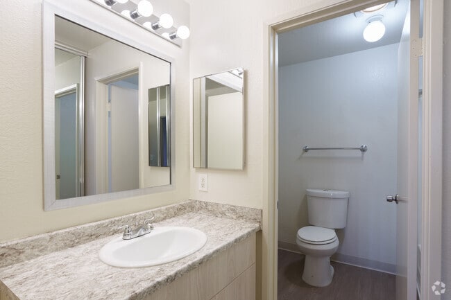 Plan G 2BR, 2BA - 839SF - Primary Bathroom - WOODSIDE