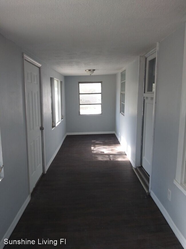 Foto del edificio - 4 br, 2 bath House - 1747 W 43rd st