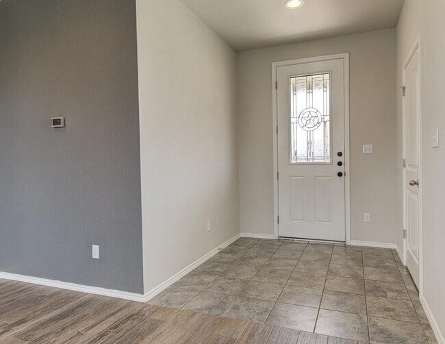 Foto del edificio - 17324 Brittle Ln