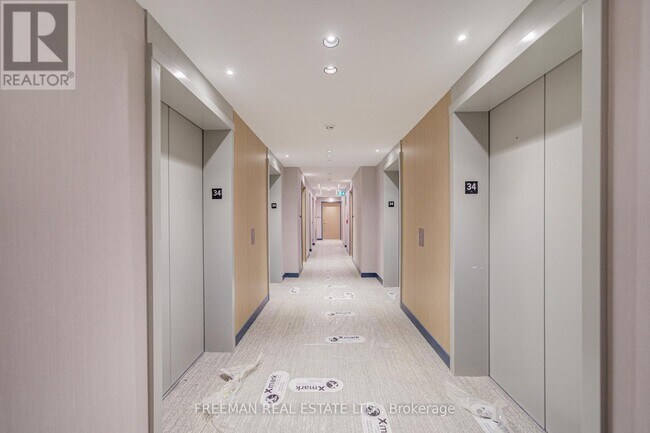 Building Photo - 395 Square One Dr