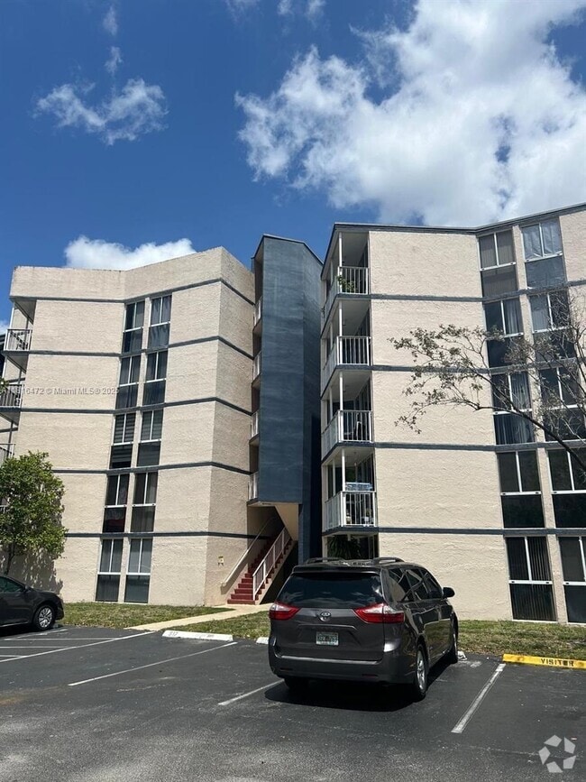 Building Photo - 6955 NW 186th St