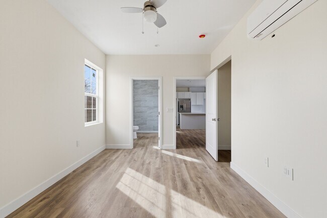 Foto del edificio - 43022 6th St E