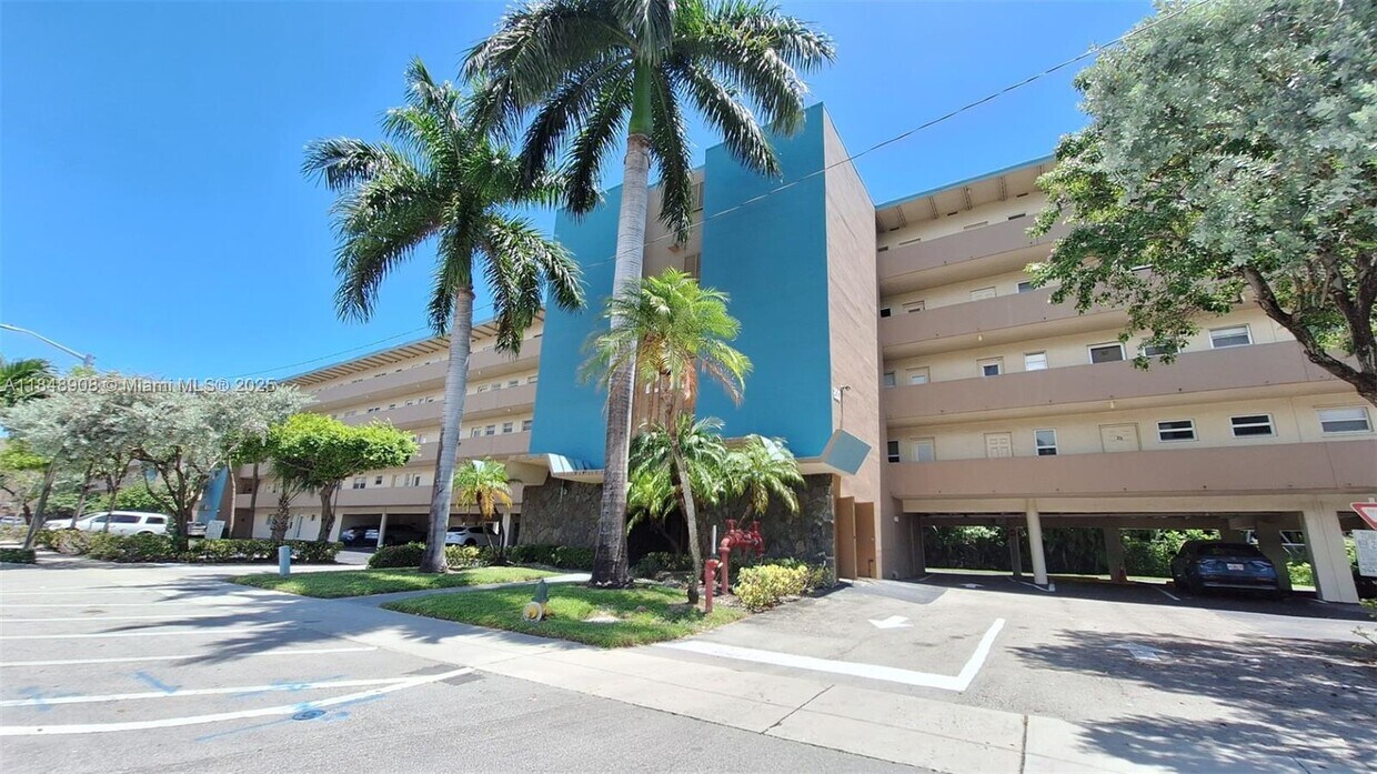 Foto principal - 200 NE 14th Ave