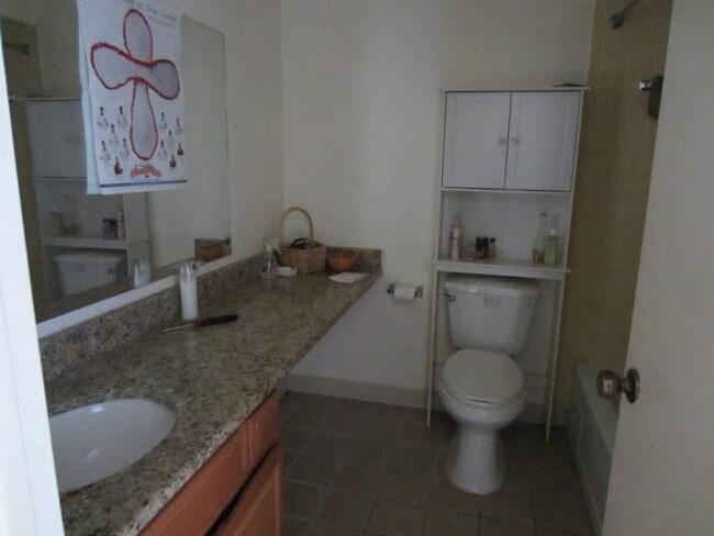 Foto del edificio - 628 E Fox Hills Dr