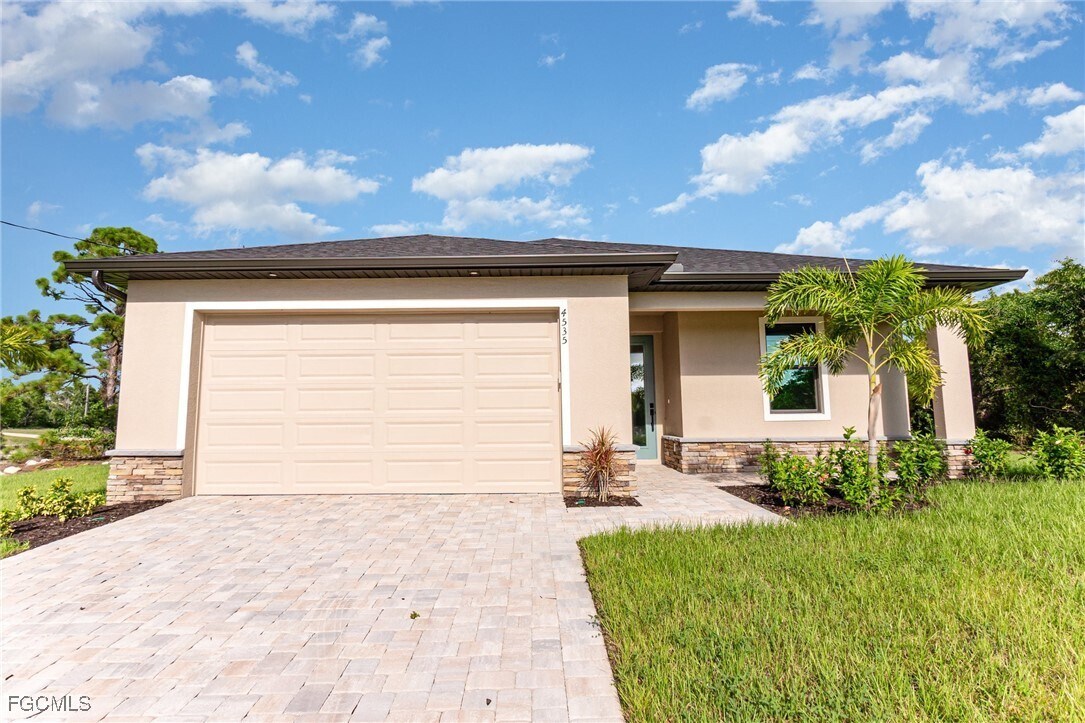 Foto principal - 4161 NW 39th Pl