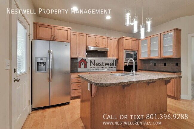 Building Photo - 1327 Urbandale Ln