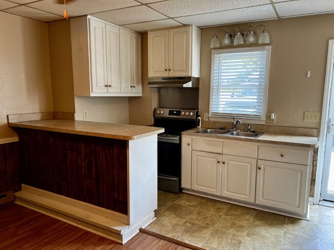 Building Photo - "Charming 1-Bedroom in Dunn, NC!"