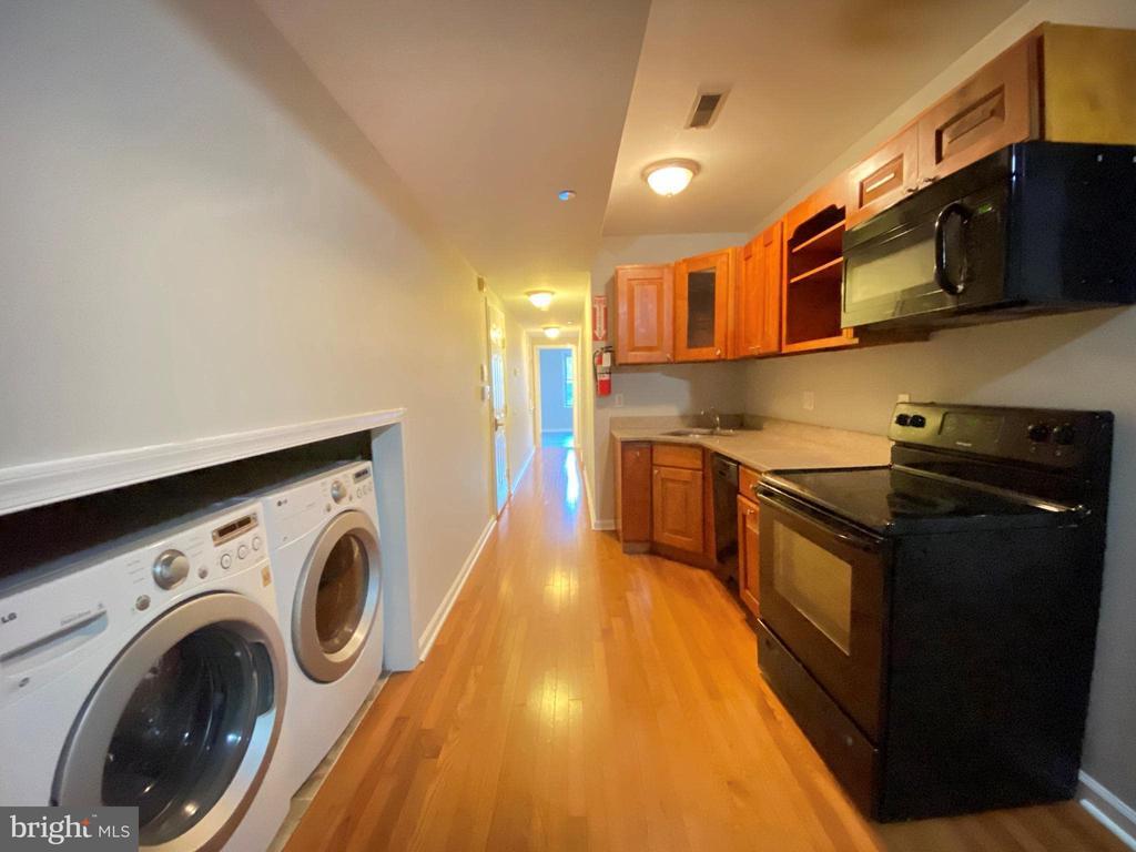 Foto principal - 1811 Cecil B. Moore Ave