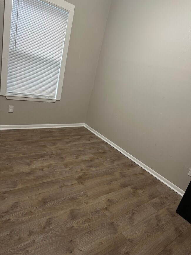 Foto del edificio - 217 N Carys Ln