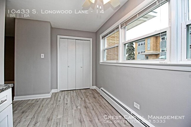 Building Photo - Longwood Lane