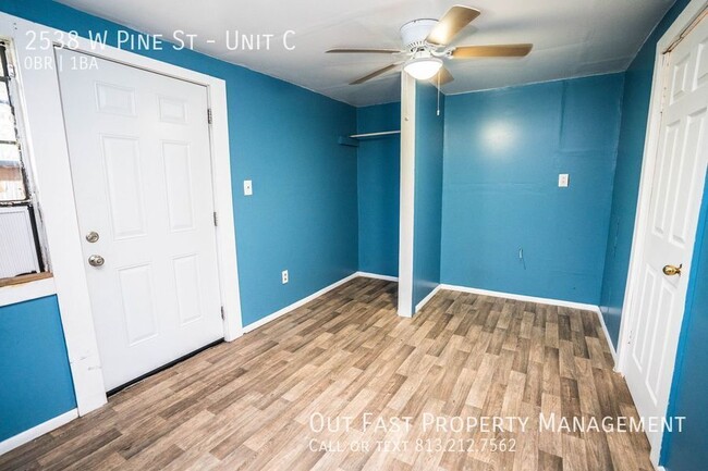 Building Photo - Private 1-Bedroom Studio Near Downtown Tam...