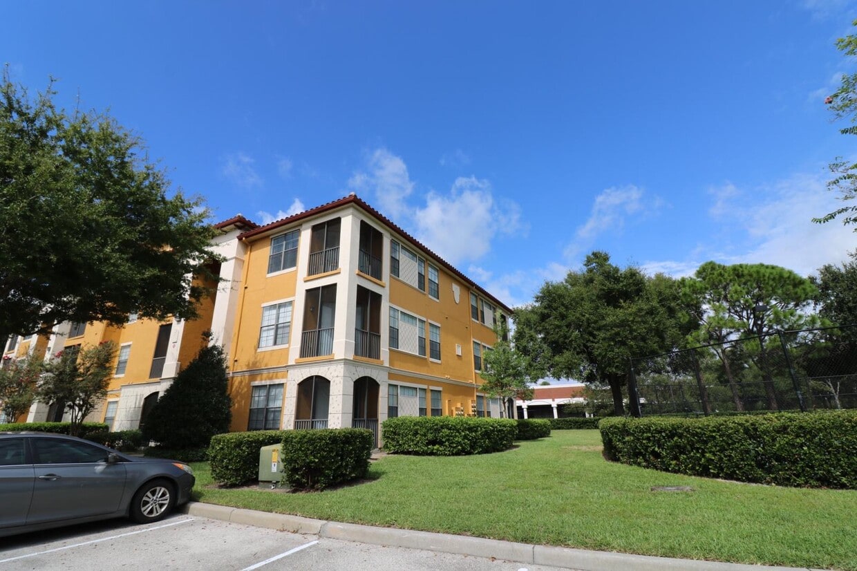Primary Photo - 6171 Metrowest Blvd