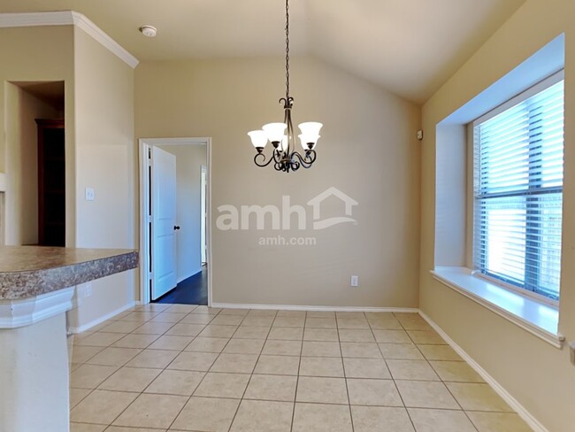 Foto del edificio - 313 Wonder Oak Ct