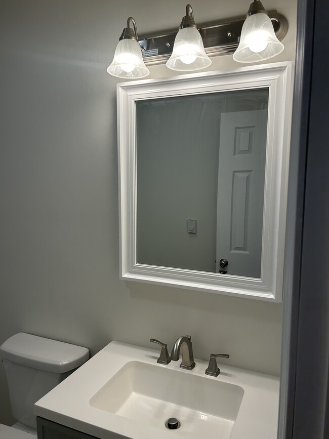 Building Photo - Brook Haven Apartments