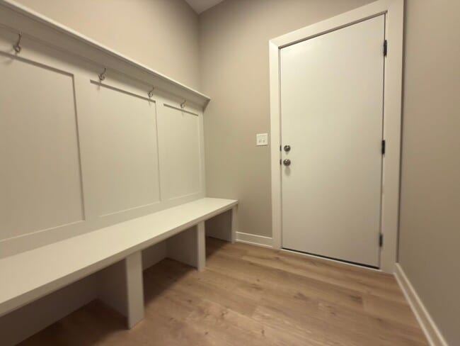 Building Photo - 3500-3504 W 90th St