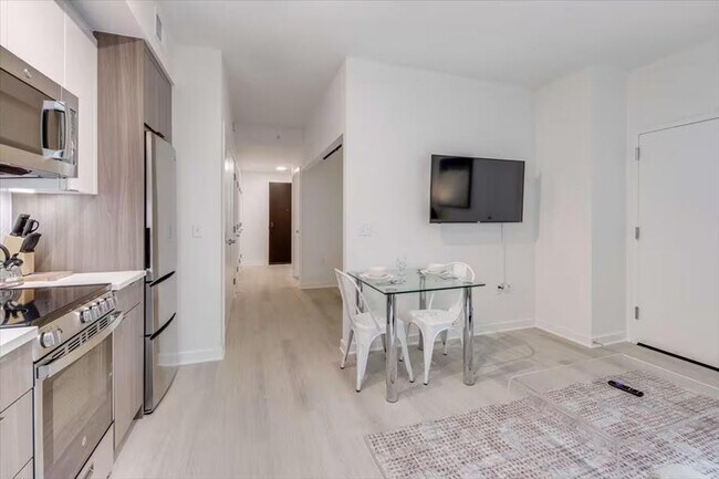 Foto del edificio - 1051 First Street Northeast-SI ID1040192P