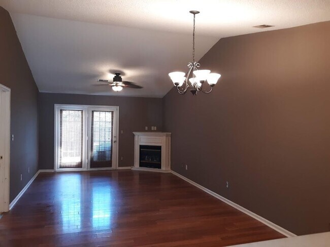 Foto del edificio - Delightful Two Bedroom Two Full Bath Home!
