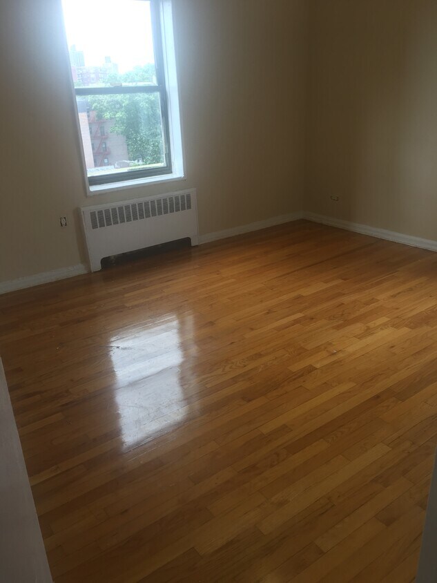 5918 69th Ave, Ridgewood, NY 11385 House Rental in Ridgewood, NY