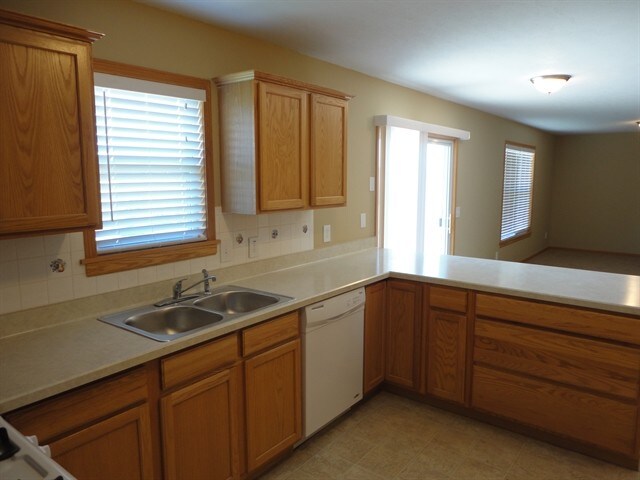 Foto del edificio - 15042 Rockdale Rd