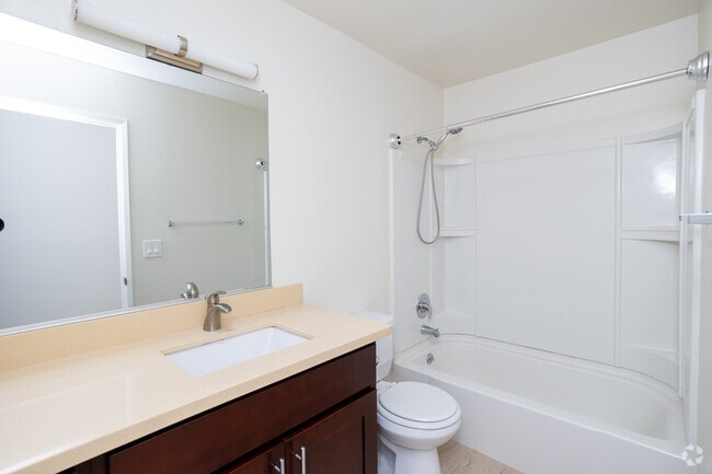 Studio, 1BA - 480sqft - New Hampshire Terrace