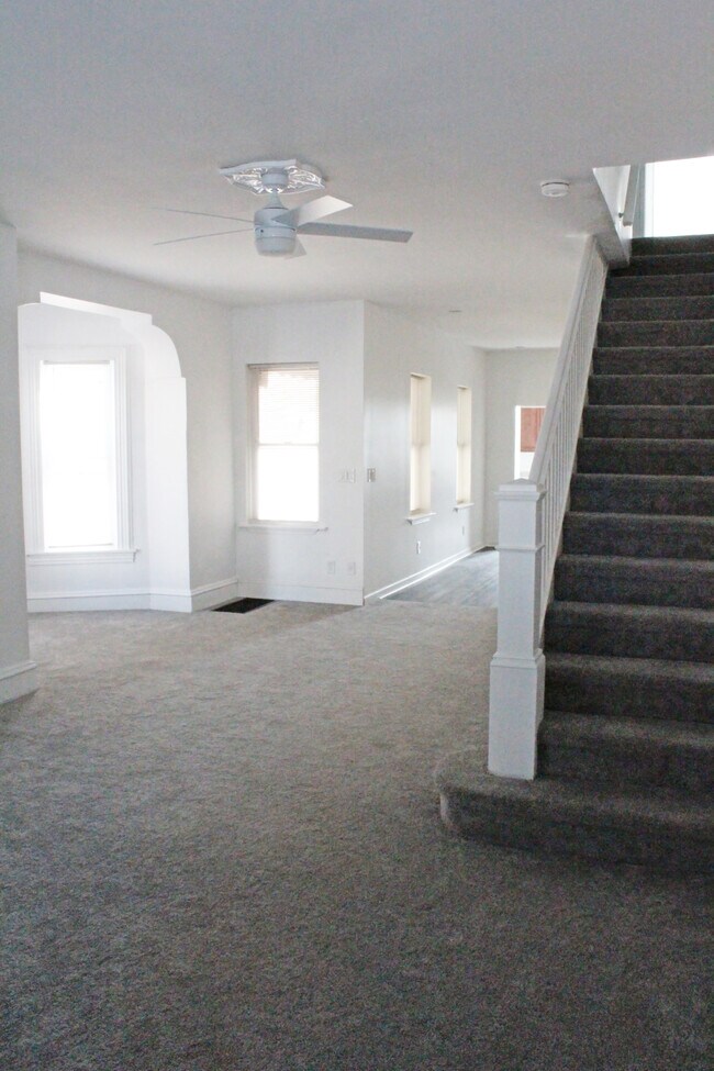Living Room Entry - 1020 Queen St