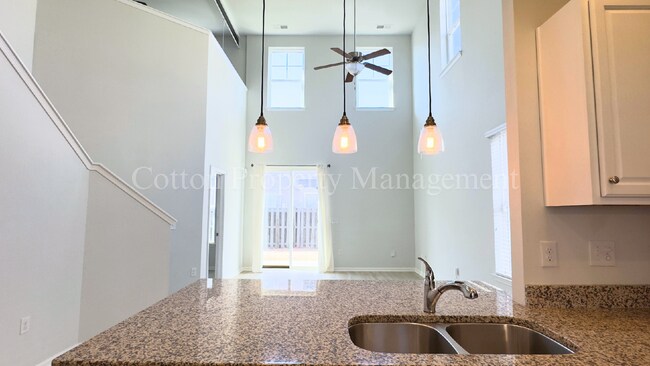 Foto del edificio - 7313 Chipley Dr