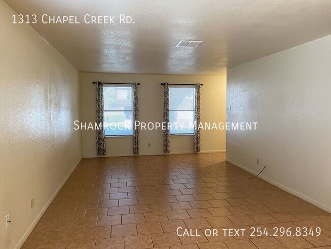 Foto del edificio - Chapel Road Area Duplex in Midway ISD