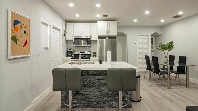 Foto del edificio - 510 SW 7th Ave
