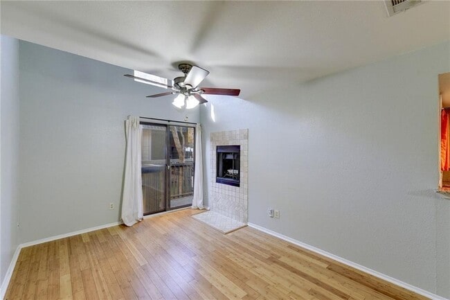 Building Photo - 3627 Menchaca Rd