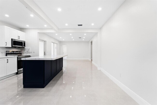 Foto del edificio - 555 SW 51st Ave