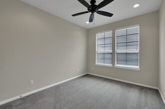 Building Photo - 14557 San Pietro Dr