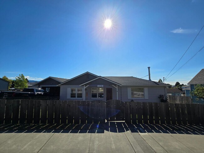 Foto del edificio - 1316 Rohnerville Rd