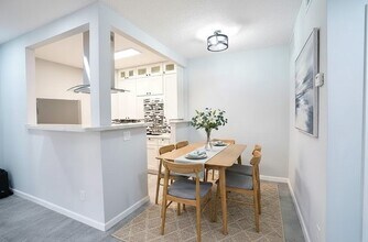 Building Photo - 10053 Westpark Dr