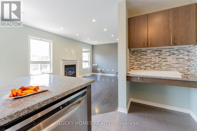 Building Photo - 1270 Harlstone Crescent
