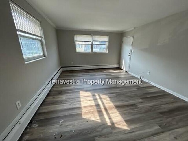 Foto del edificio - 6020 Highland Ave