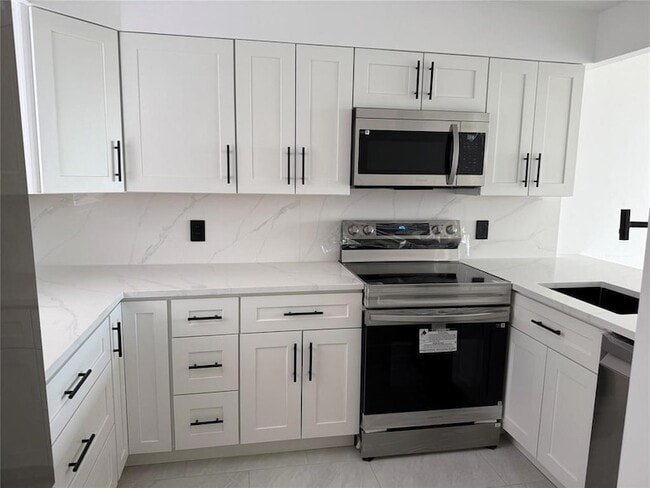 Photo - 112 Royal Park Drive Unit 4B Apartment
