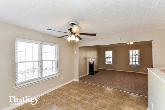 Building Photo - 5465 Rock Lake Dr