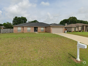 Building Photo - 7020 Season Dr