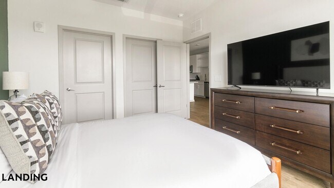 Foto del edificio - 7311 Baymeadows Way