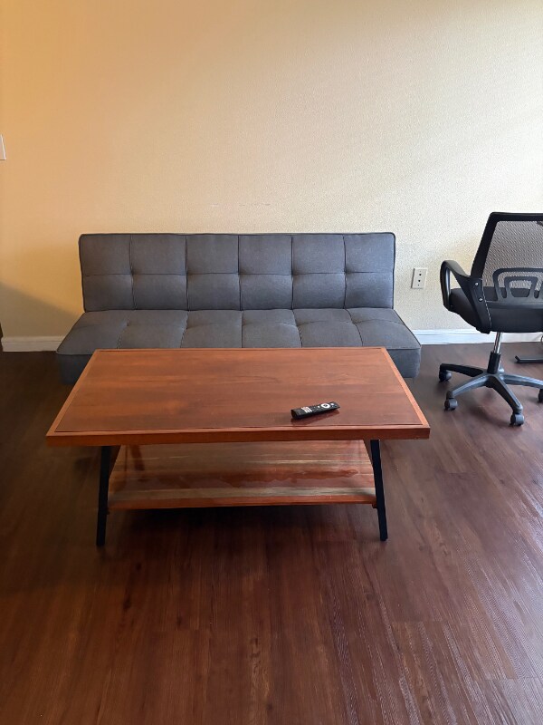 Foto del edificio - 2320 Gracy Farms Ln