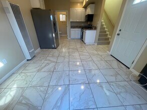 Building Photo - 4932 Campanile Dr