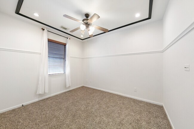 Building Photo - 24527 Spring Harbor Drive