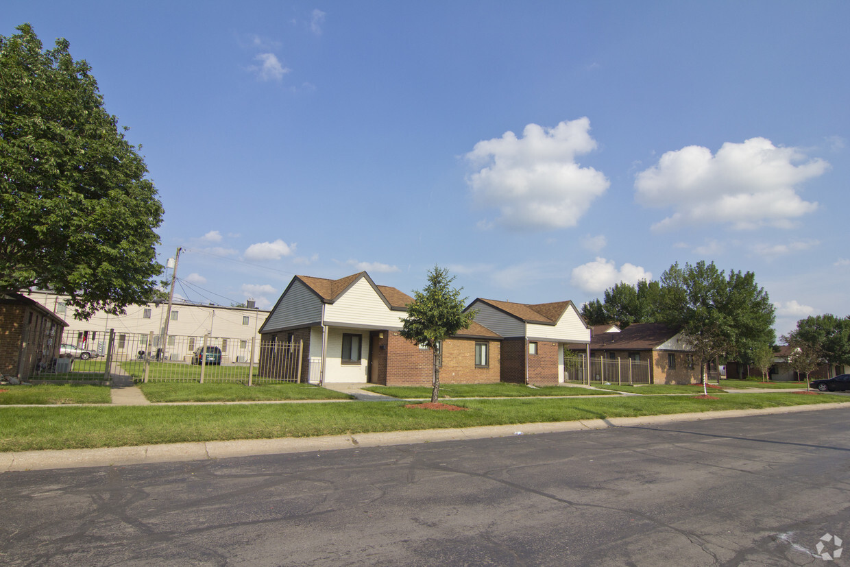 Building Photo - St John Homes