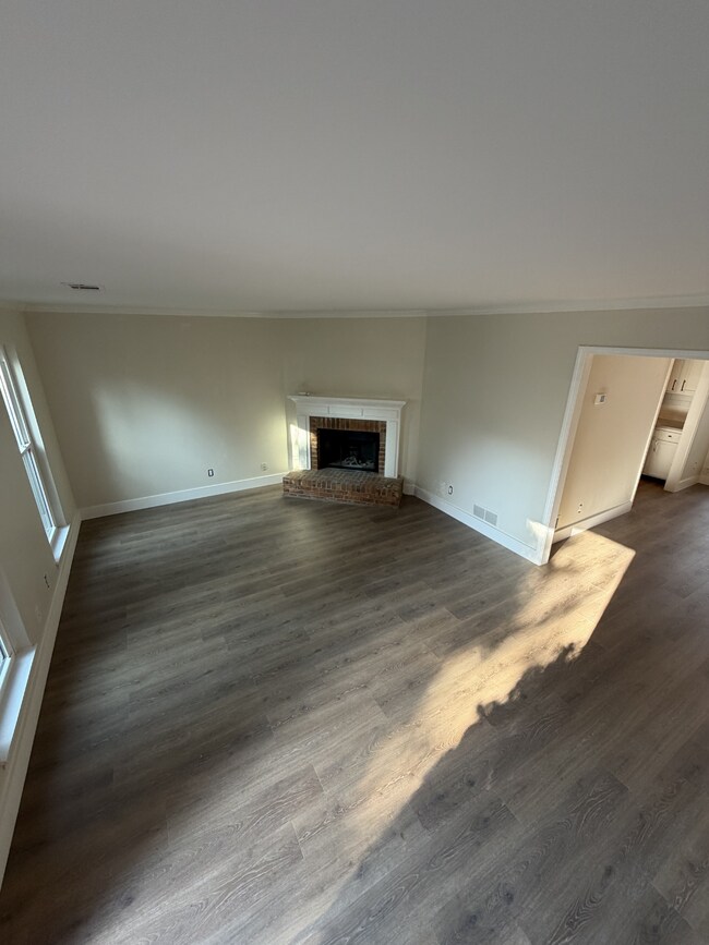 Foto del edificio - 3155 Cape Cir