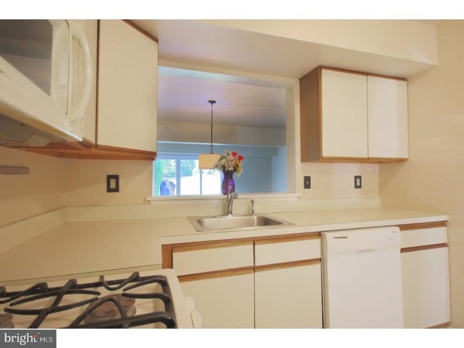 Building Photo - 118 Allens Ln