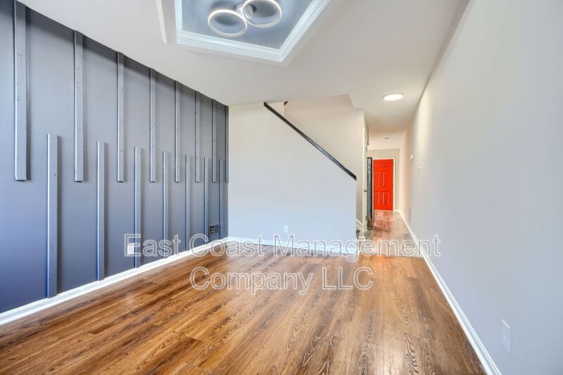 Photo - 1820 Brunt St