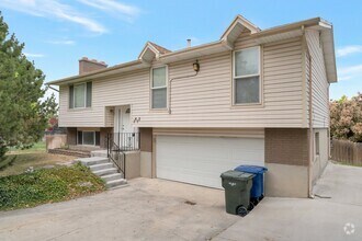 Building Photo - 3672 W Clermont Dr