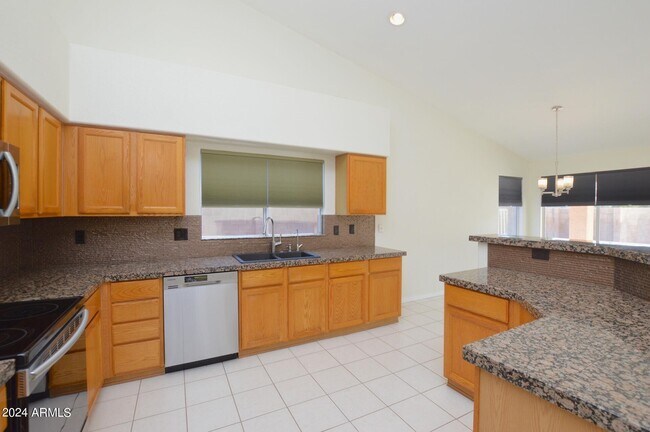 Building Photo - 3161 W Genoa Way
