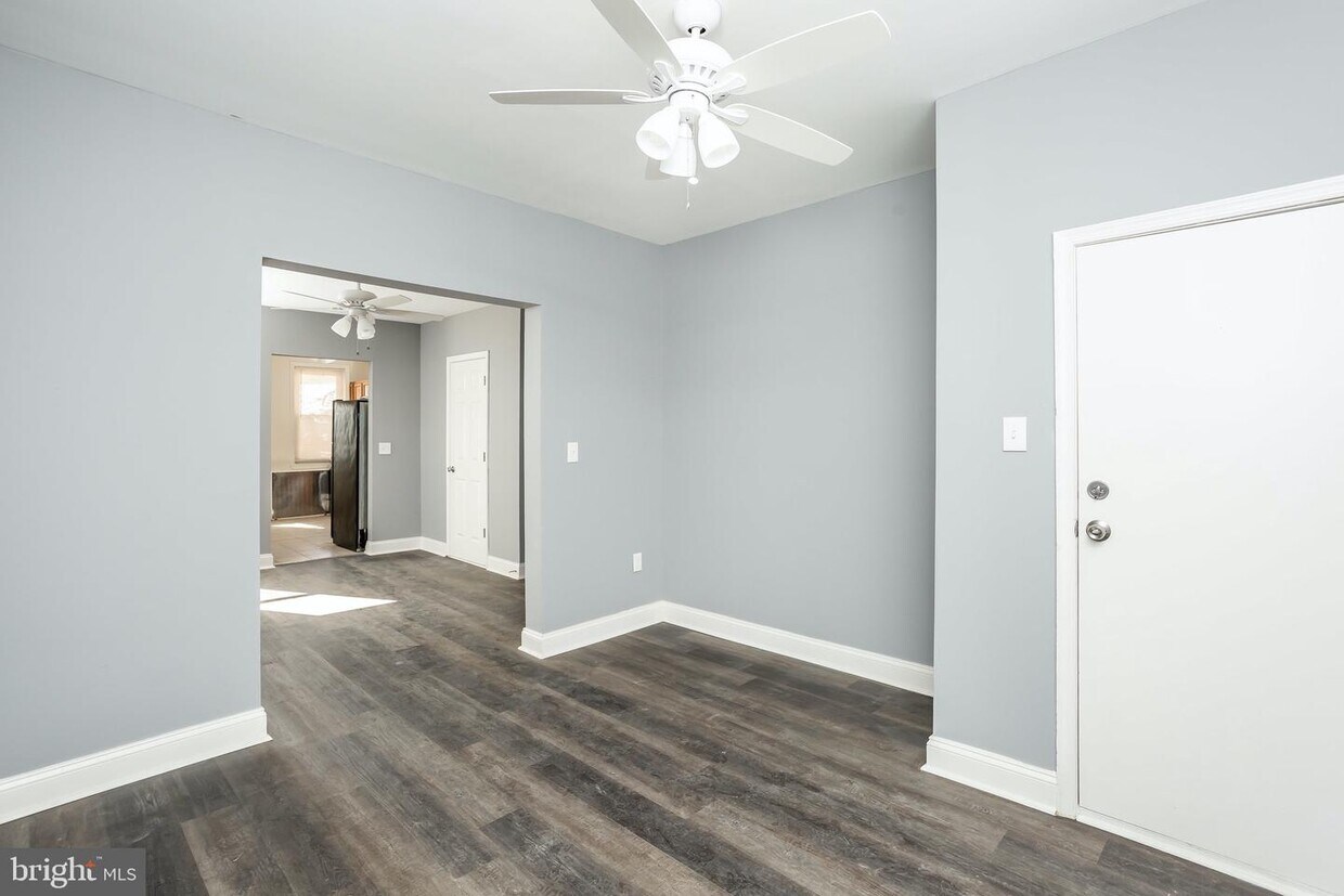 Foto principal - 5317 Eastern Ave
