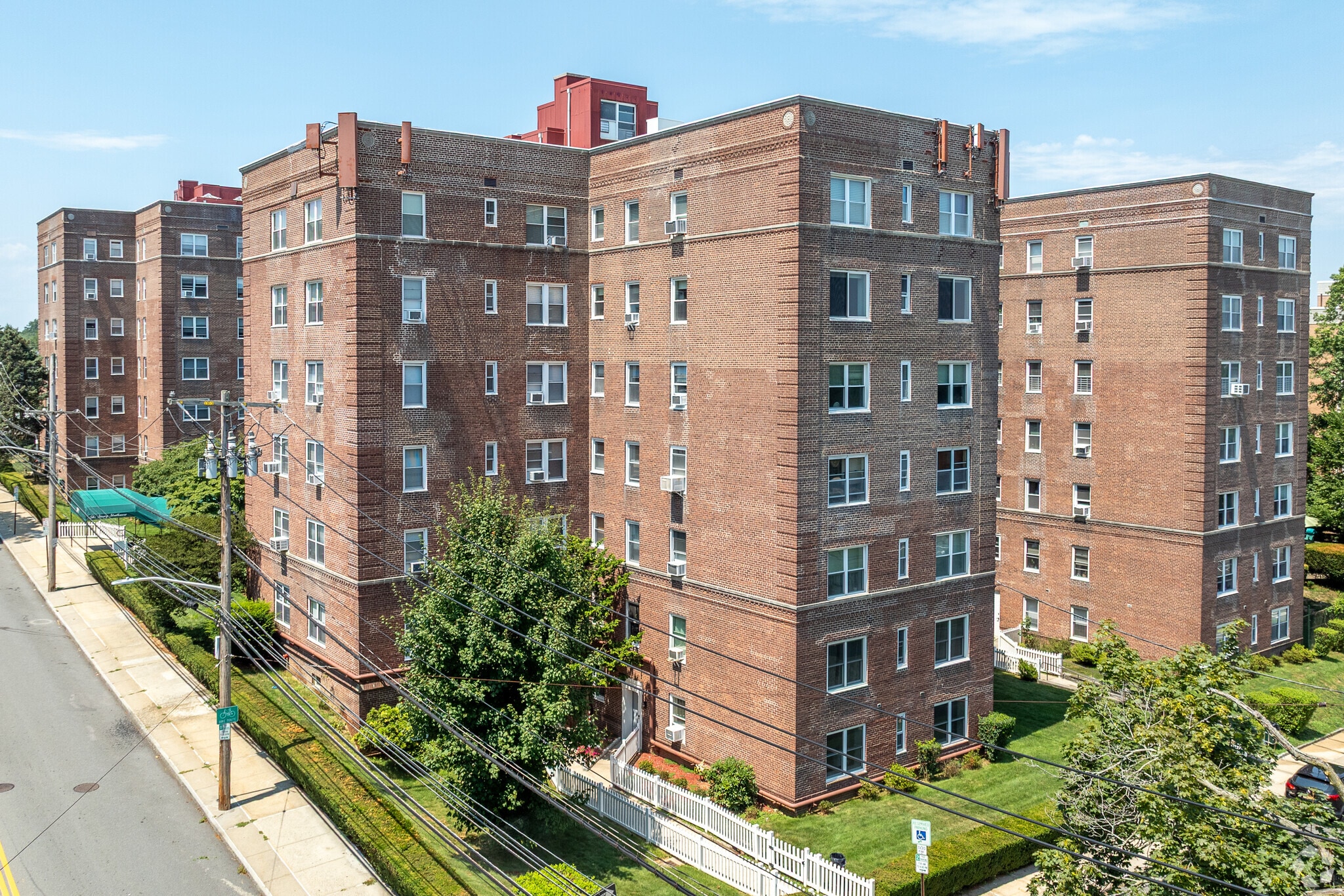 The Surrey Strathmore - Abbey/Berkley/Croydon